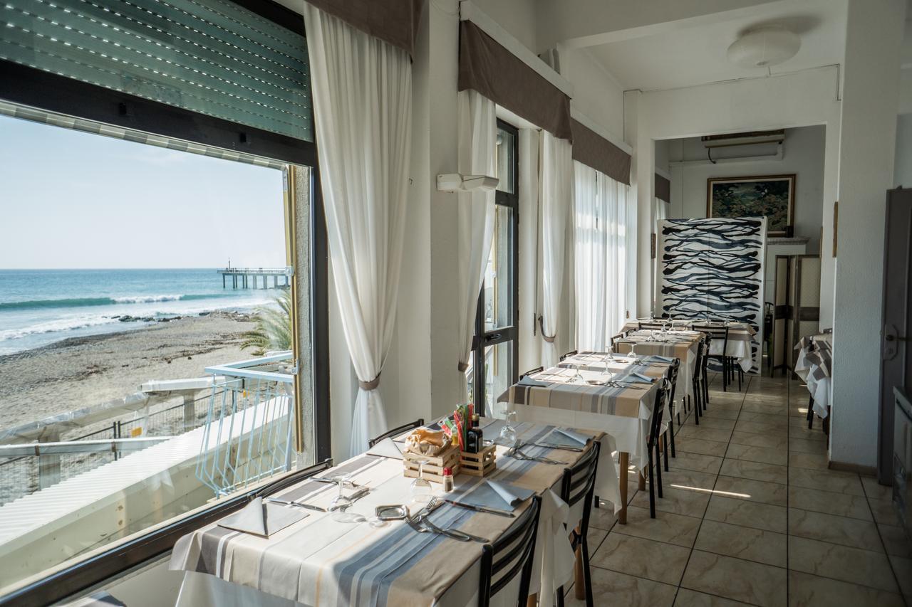 Hotel Maremola 2*