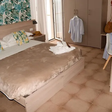 Hotel Maremola Pietra Ligure Extérieur photo